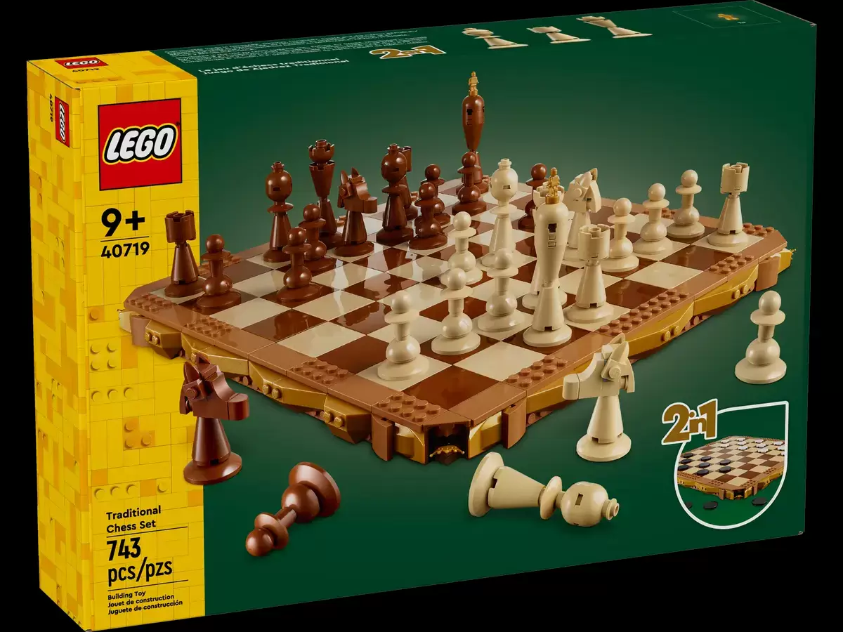 Traditional Chess Set