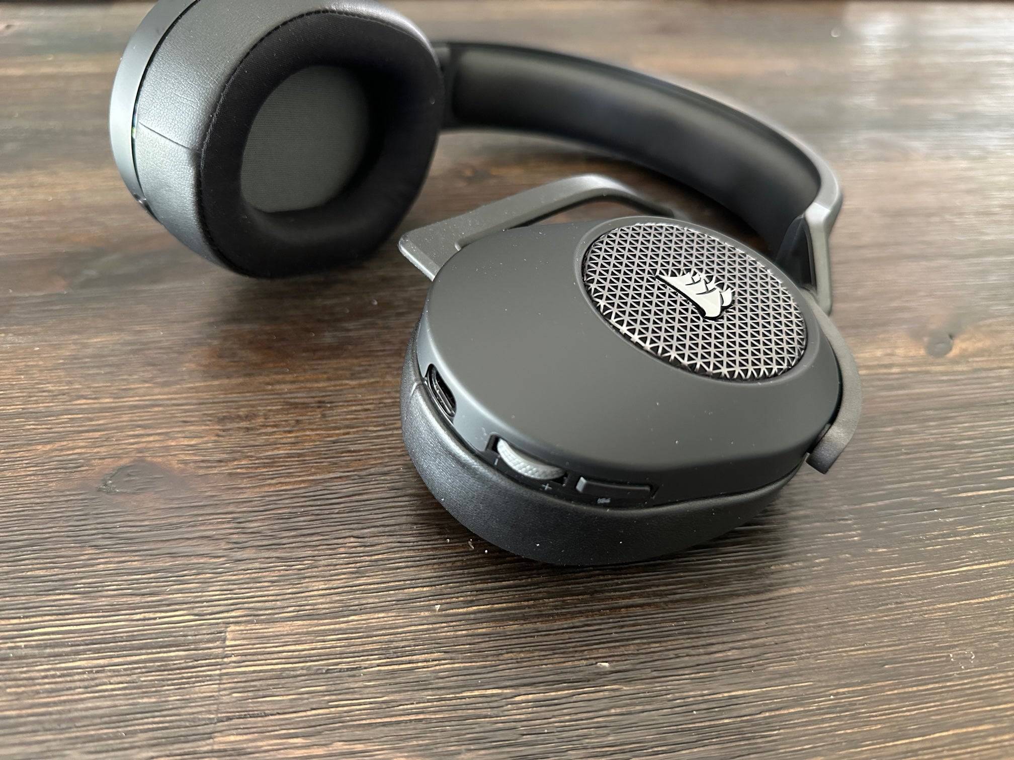 Corsair HS65 이미지