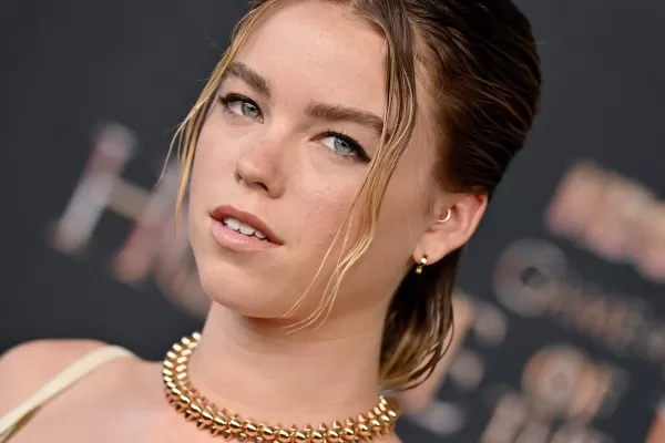 Milly Alcock en tant que Rhaenyra Targaryen dans House of the Dragon. Photo par Axelle / Bauer-Griffin / Getty Images.